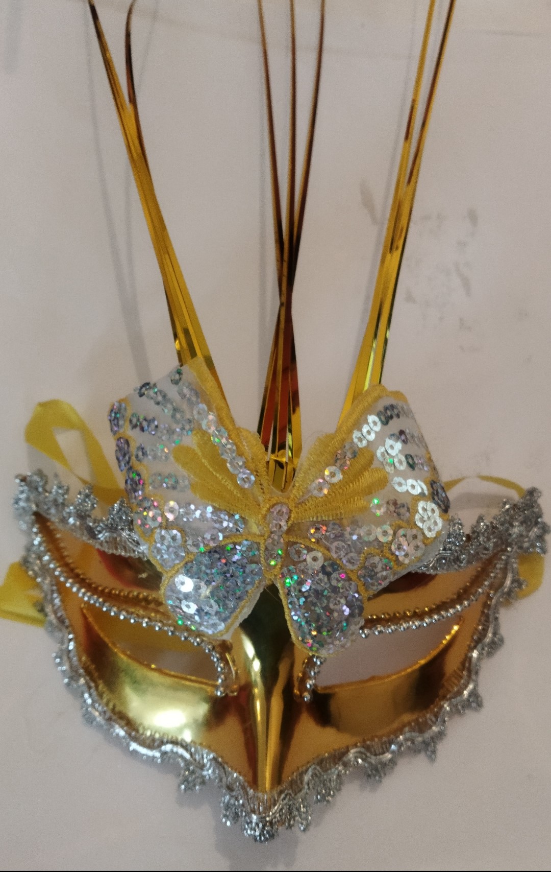 οκ9 Αποκριάτικη Μάσκα Χρυσή - Image 1