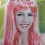 Αποκριάτικη Καστανή Περούκα Με Αφέλειες