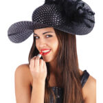 Καπέλο Μαύρο Με Πούλιες & Φτερά